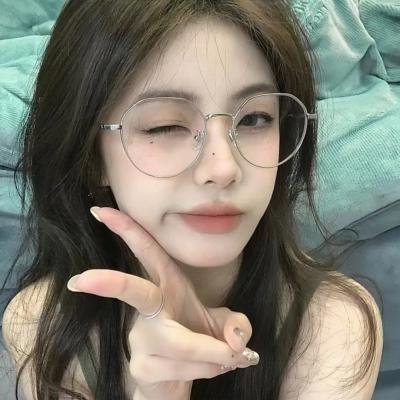 女孩舞步